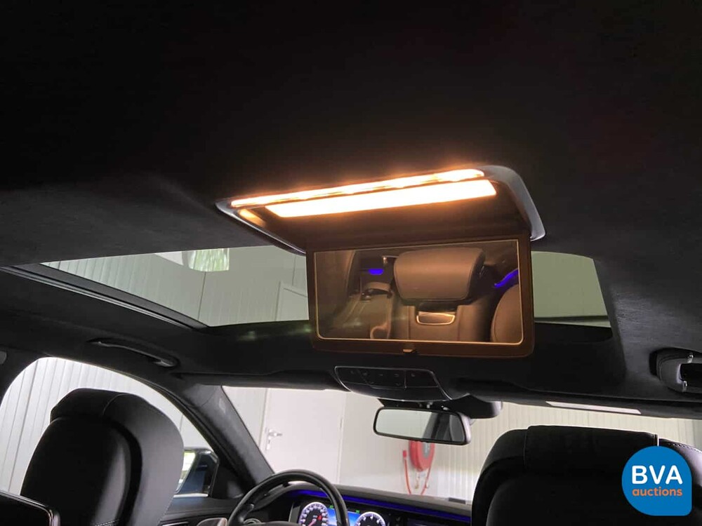 Mercedes-Benz S600 Maybach V12 530hp 2015.