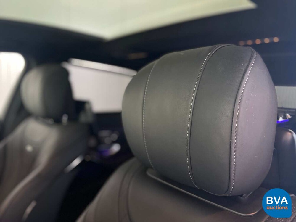 Mercedes-Benz S600 Maybach V12 530hp 2015.