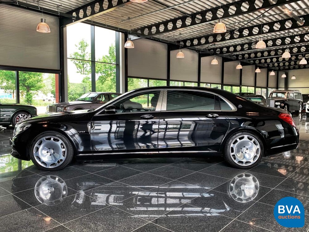 Mercedes-Benz S600 Maybach V12 530hp 2015.