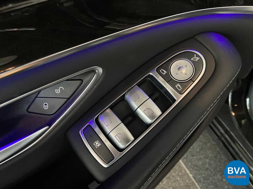 Mercedes-Benz S600 Maybach V12 530hp 2015.