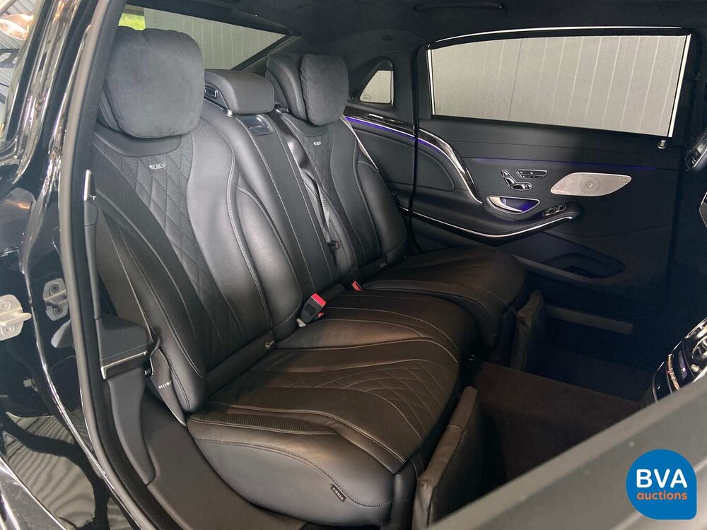 Mercedes-Benz S600 Maybach V12 530hp 2015.