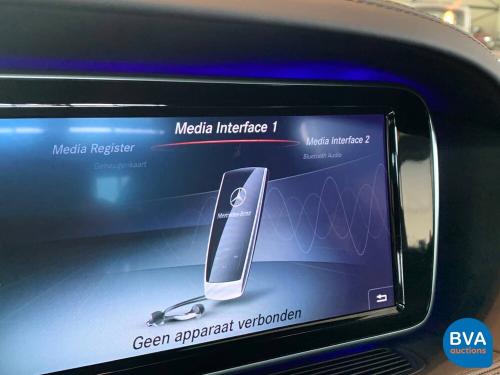 Mercedes-Benz S600 Maybach V12 530hp 2015.