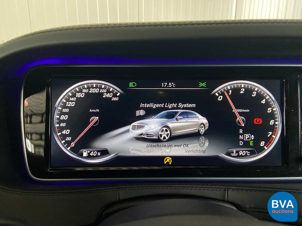 Mercedes-Benz S600 Maybach V12 530hp 2015.