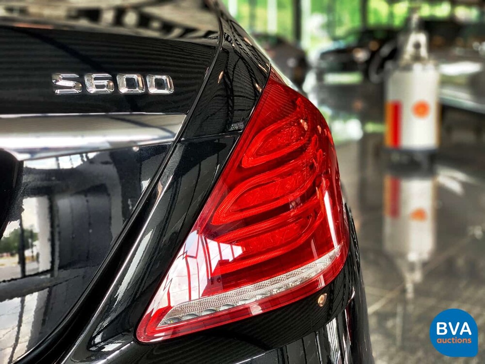 Mercedes-Benz S600 Maybach V12 530hp 2015.