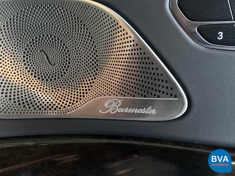 Mercedes-Benz S600 Maybach V12 530hp 2015.