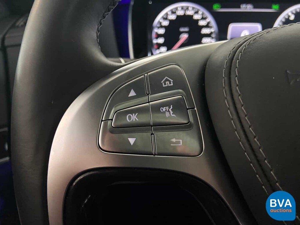 Mercedes-Benz S600 Maybach V12 530hp 2015.