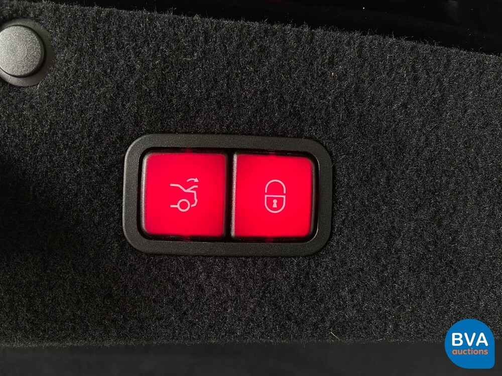 Mercedes-Benz S600 Maybach V12 530hp 2015.