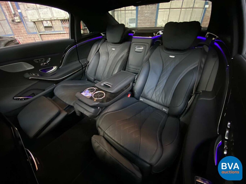 Mercedes-Benz S600 Maybach V12 530hp 2015.