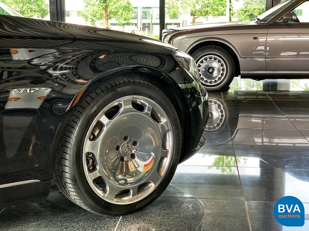 Mercedes-Benz S600 Maybach V12 530hp 2015.