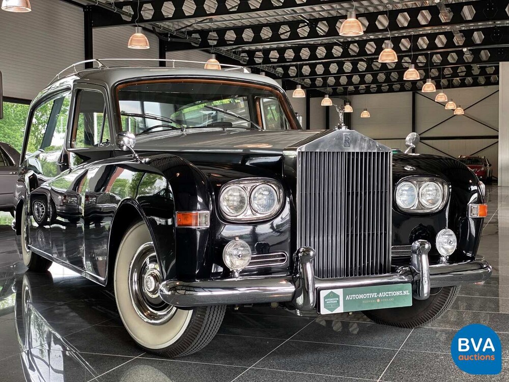 Rolls royce hearse hires stock photography and images  Alamy