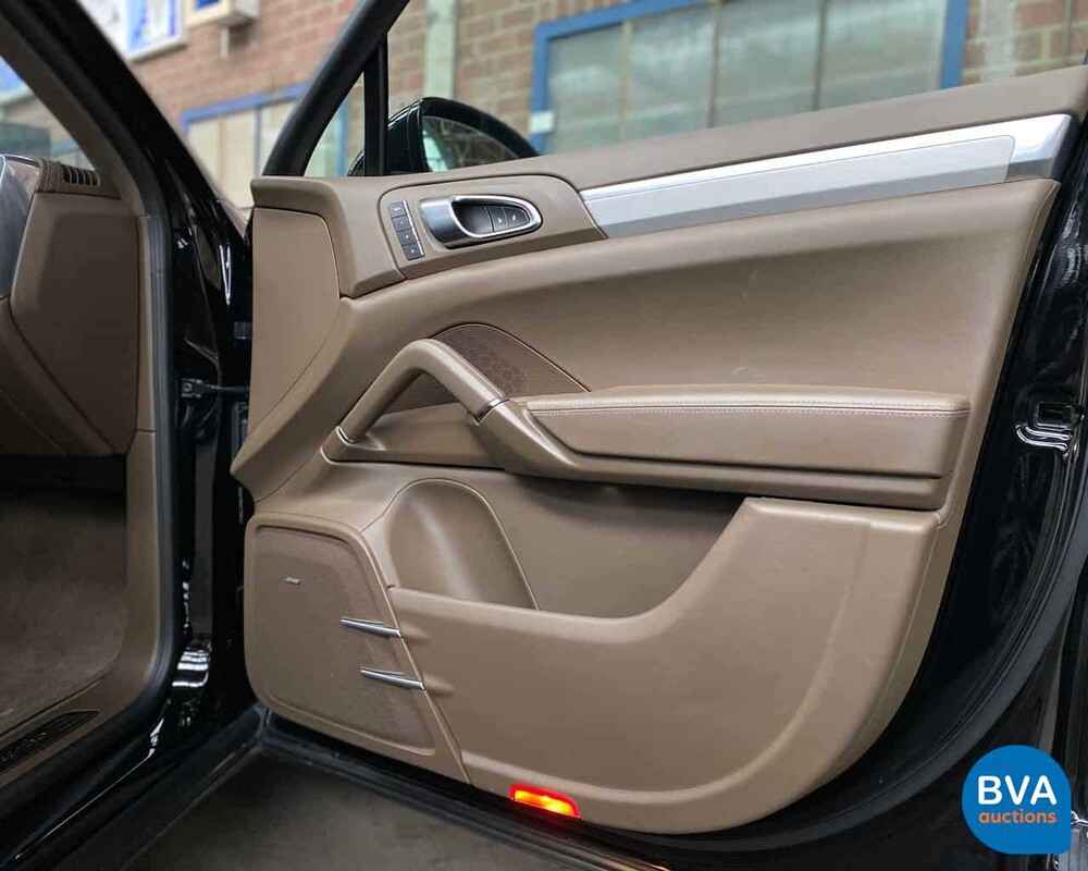 Porsche Cayenne Turbo 4.8 V8 500pk 2013, 9-TTN-90