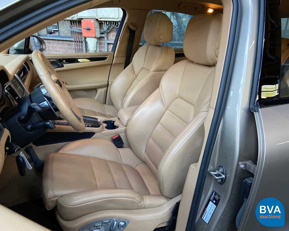 Porsche Macan S 258pk 3.0D 2015, 5-ZHF-01