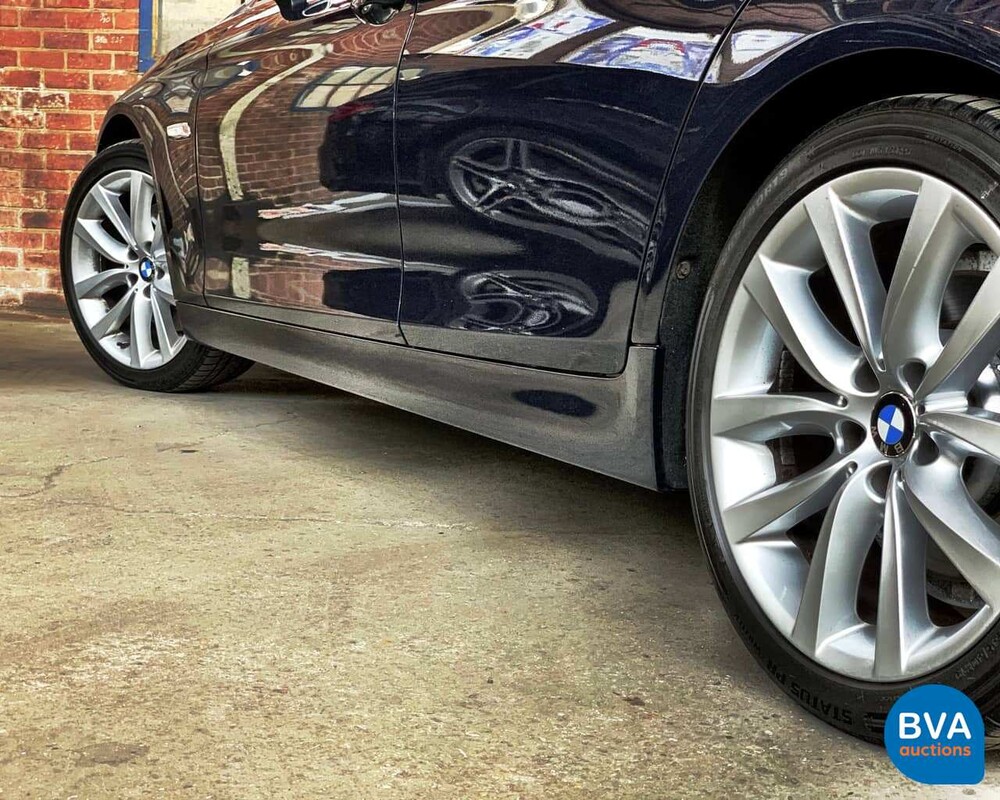 BMW 5-Serie Touring 528i High Executive 6-Cilinder -Org. NL-, 32-PSZ-2