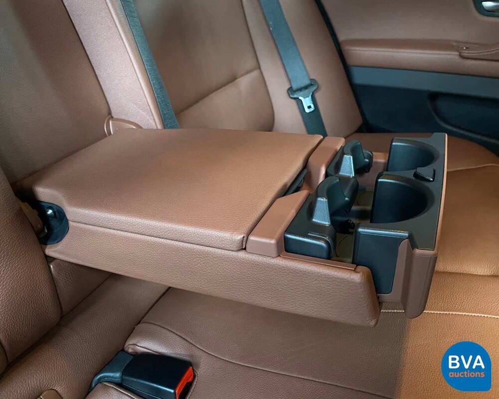 BMW 5-Serie Touring 528i High Executive 6-Cilinder -Org. NL-, 32-PSZ-2