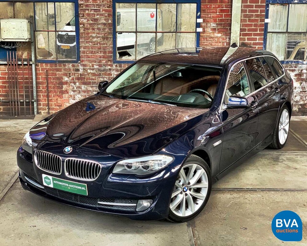 BMW 5-Serie Touring 528i High Executive 6-Cilinder -Org. NL-, 32-PSZ-2