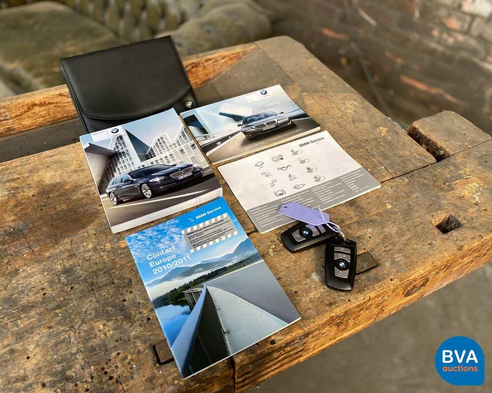 BMW 5-Serie Touring 528i High Executive 6-Cilinder -Org. NL-, 32-PSZ-2