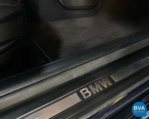 BMW 528I Touring 5er High Executive 6-Zylinder -Org. NL-, 32-PSZ-2.