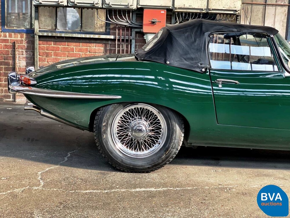 Jaguar E-Type Convertible 4.2 zes-in-lijn, YG-17-VR