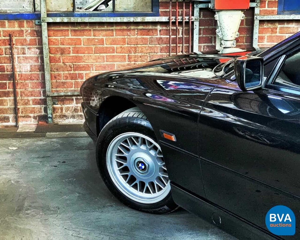 BMW 850i V12 300pk 1991