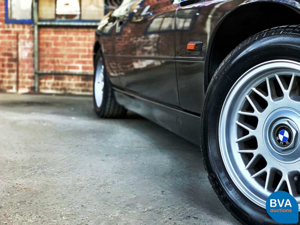 BMW 850i V12 300pk 1991