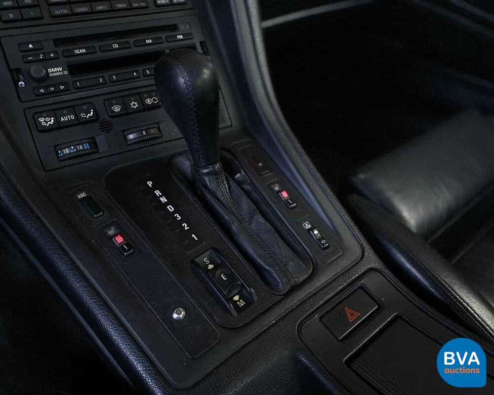 BMW 850i V12 300pk 1991