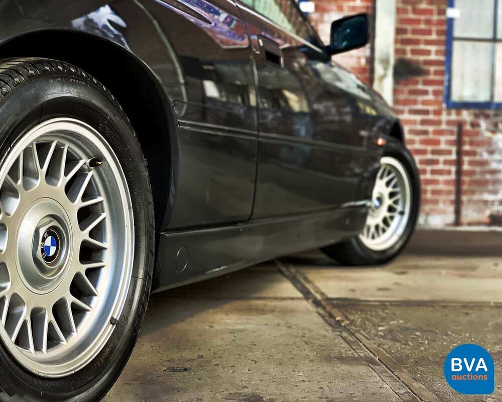 BMW 850i V12 300pk 1991