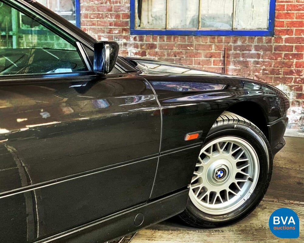BMW 850i V12 300pk 1991
