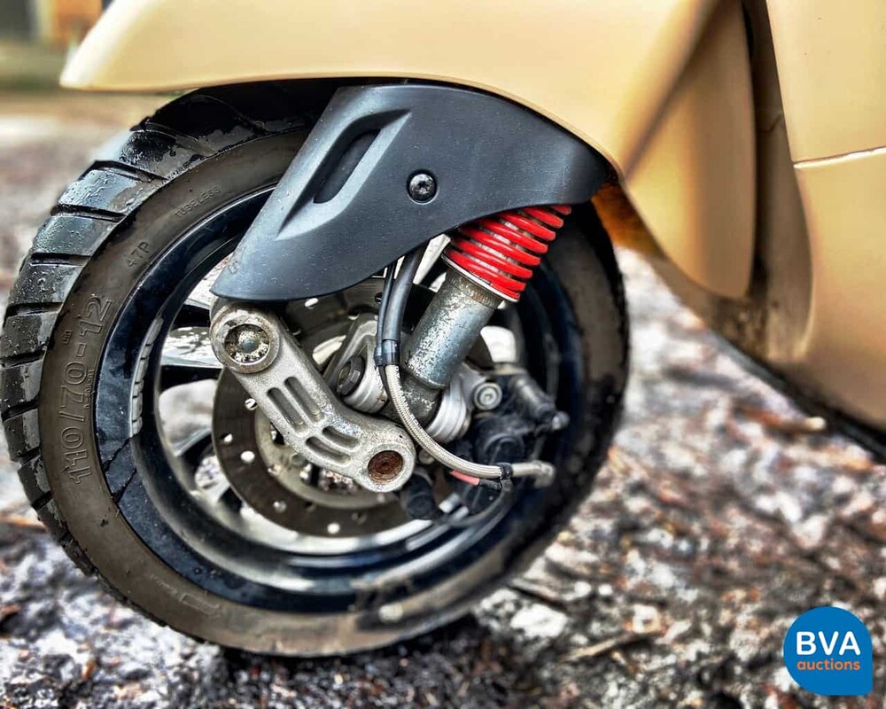 Piaggio Vespa Sprint 4-takt 2016, DGV-82-P