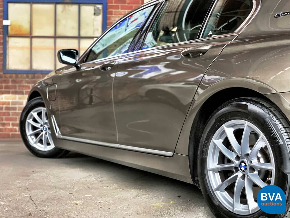 BMW 740e iPerformance High Executive 7-serie 326pk 2016, KV-848-D