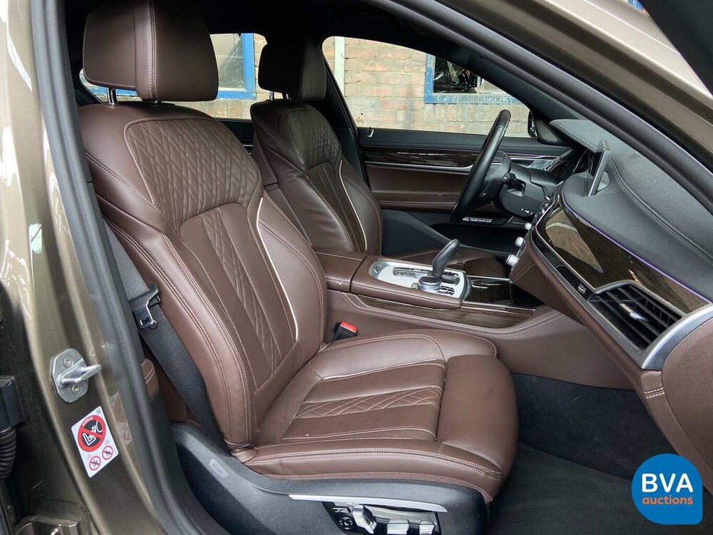 BMW 740e iPerformance High Executive 7-serie 326pk 2016, KV-848-D