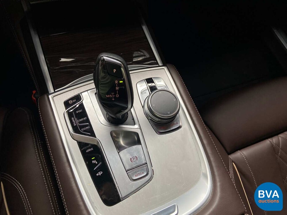 BMW 740e iPerformance High Executive 7-serie 326pk 2016, KV-848-D