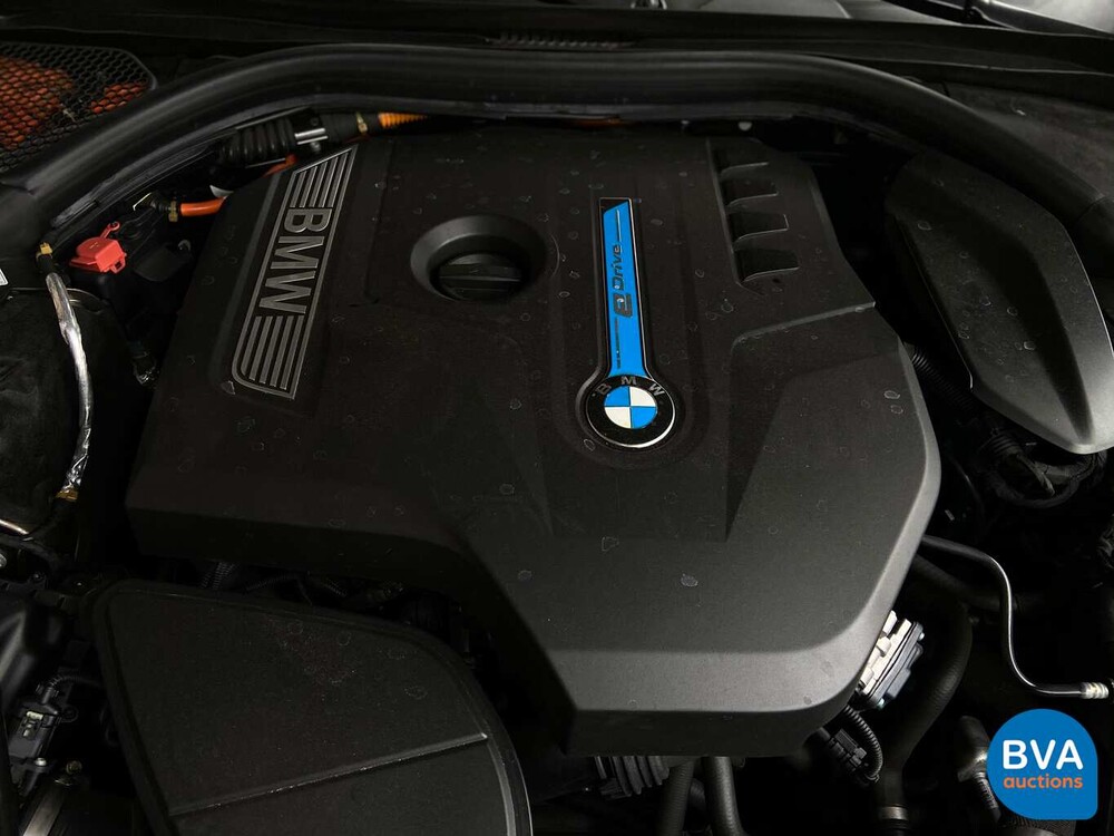 BMW 740e iPerformance High Executive 7-serie 326pk 2016, KV-848-D