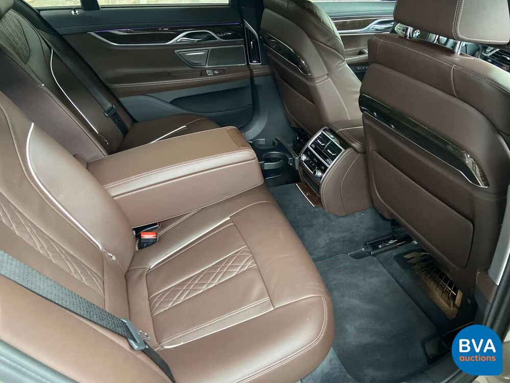 BMW 740e iPerformance High Executive 7-serie 326pk 2016, KV-848-D