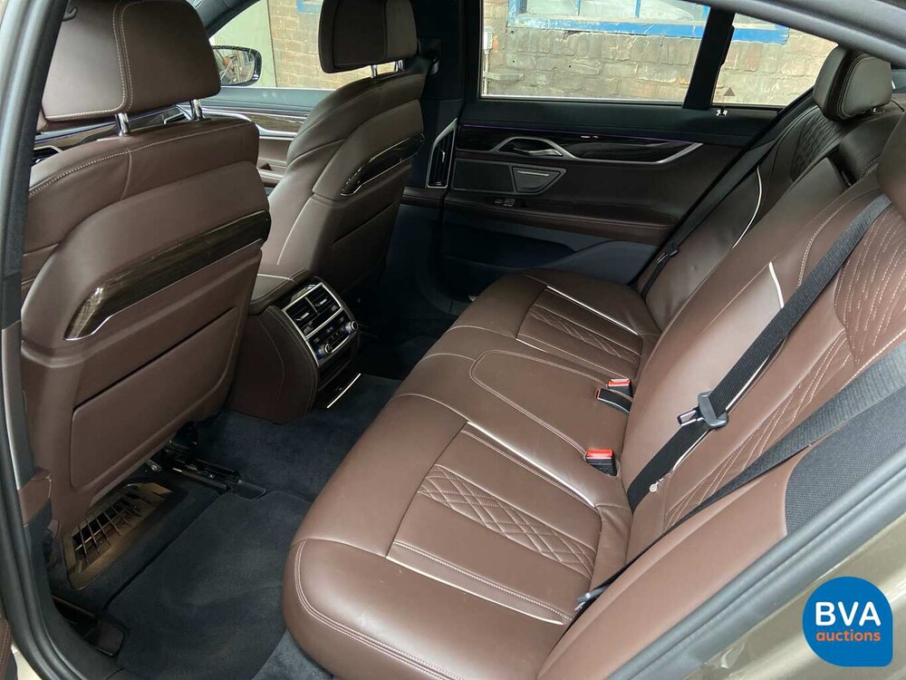 BMW 740e iPerformance High Executive 7-serie 326pk 2016, KV-848-D