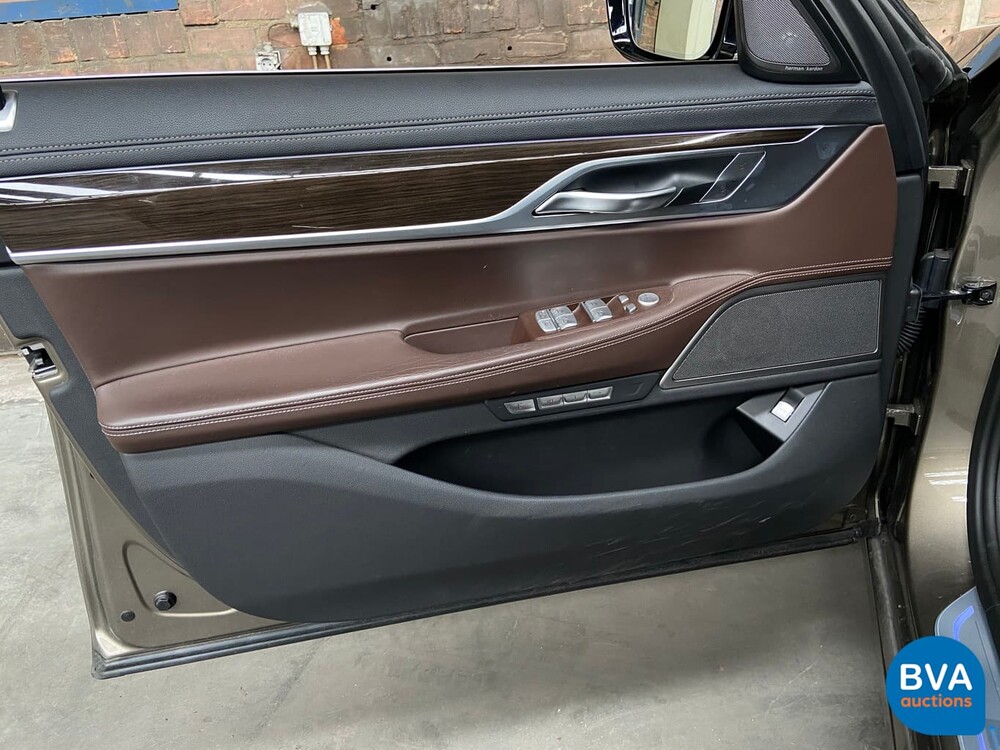 BMW 740e iPerformance High Executive 7-serie 326pk 2016, KV-848-D