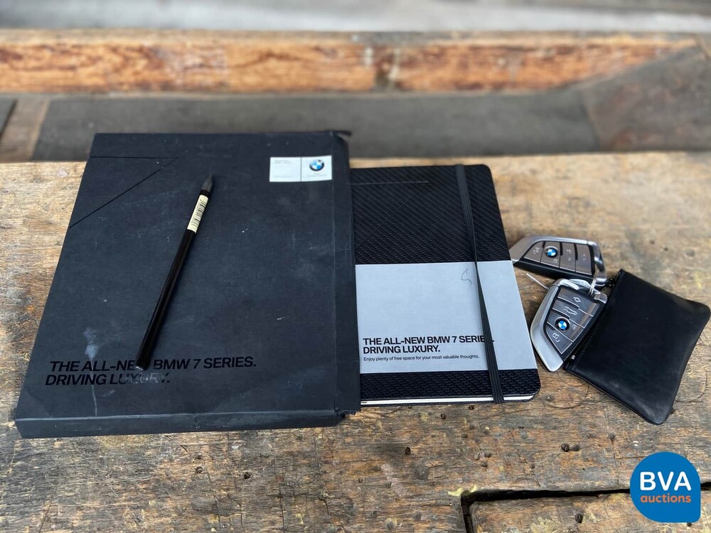 BMW 740e iPerformance High Executive 7-serie 326pk 2016, KV-848-D