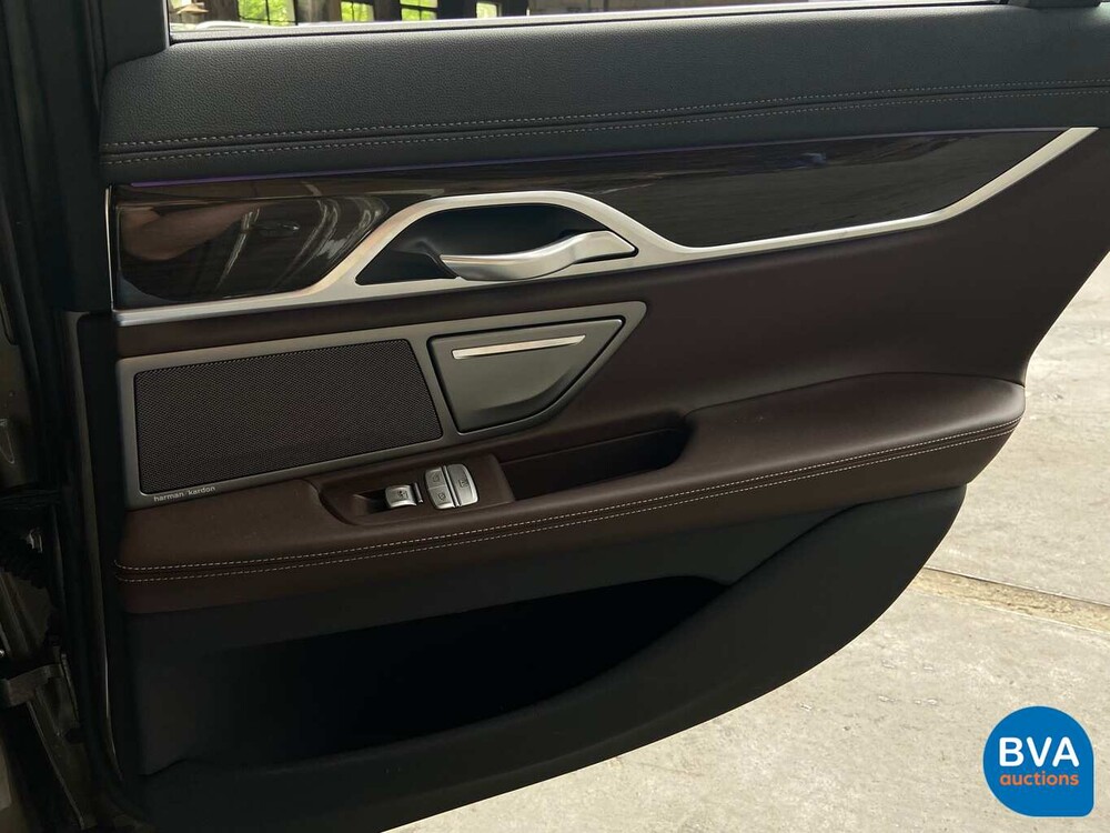 BMW 740e iPerformance High Executive 7-serie 326pk 2016, KV-848-D