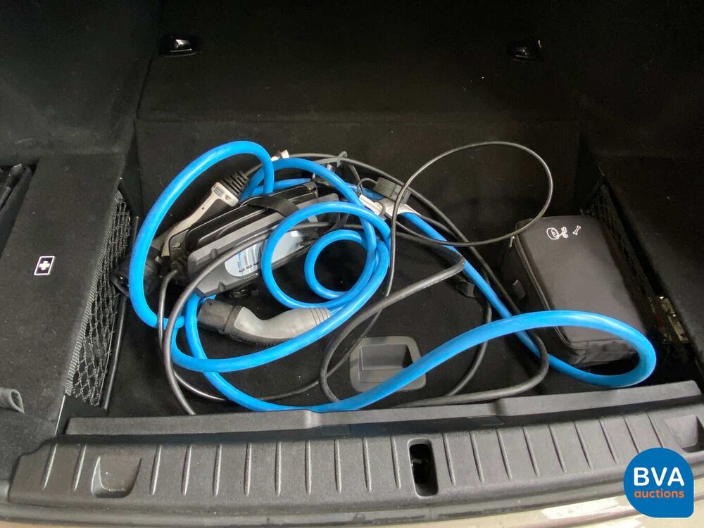 BMW 740e iPerformance High Executive 7-serie 326pk 2016, KV-848-D