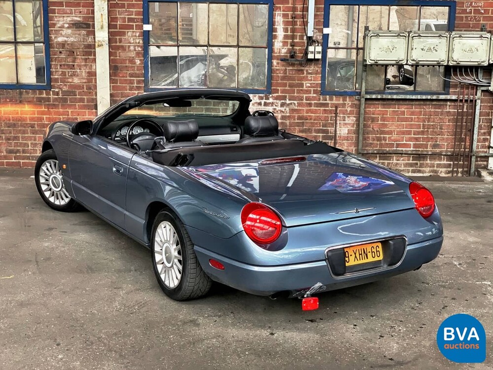 Ford Thunderbird 50th Anniversary 3.9 V8 256pk 2004, 9-XHN-66