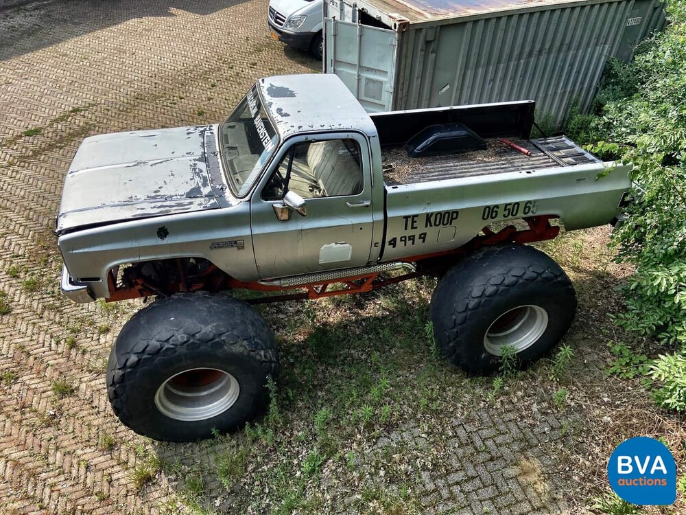 G.M.C. Sierra Classic 1500 Monster Truck 6.2 Diesel.