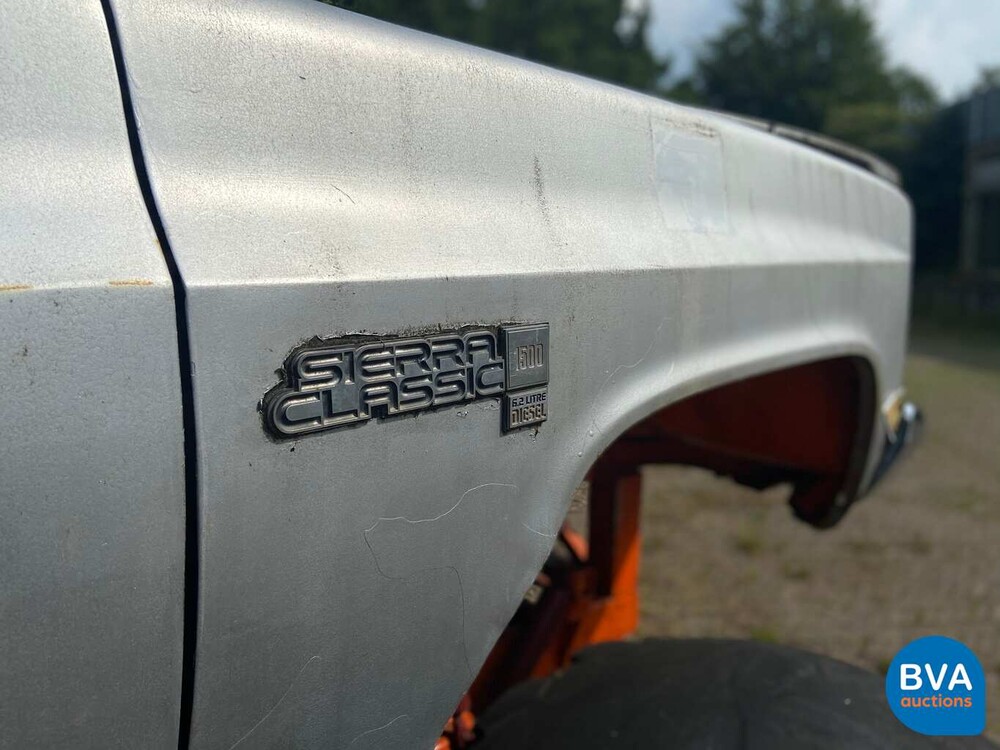 G.M.C. Sierra Classic 1500 Monster Truck 6.2 Diesel.