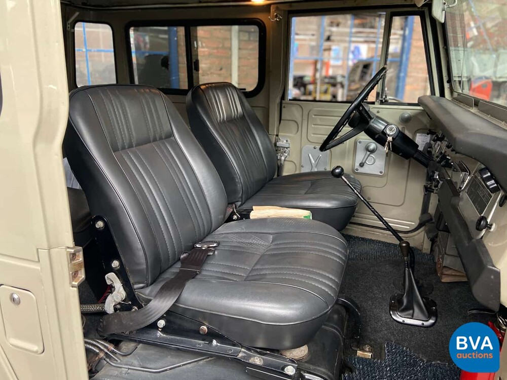 Toyota FJ40 Land-Cruiser 3.9 6-cil benzine 136pk 1973, 77-YB-51