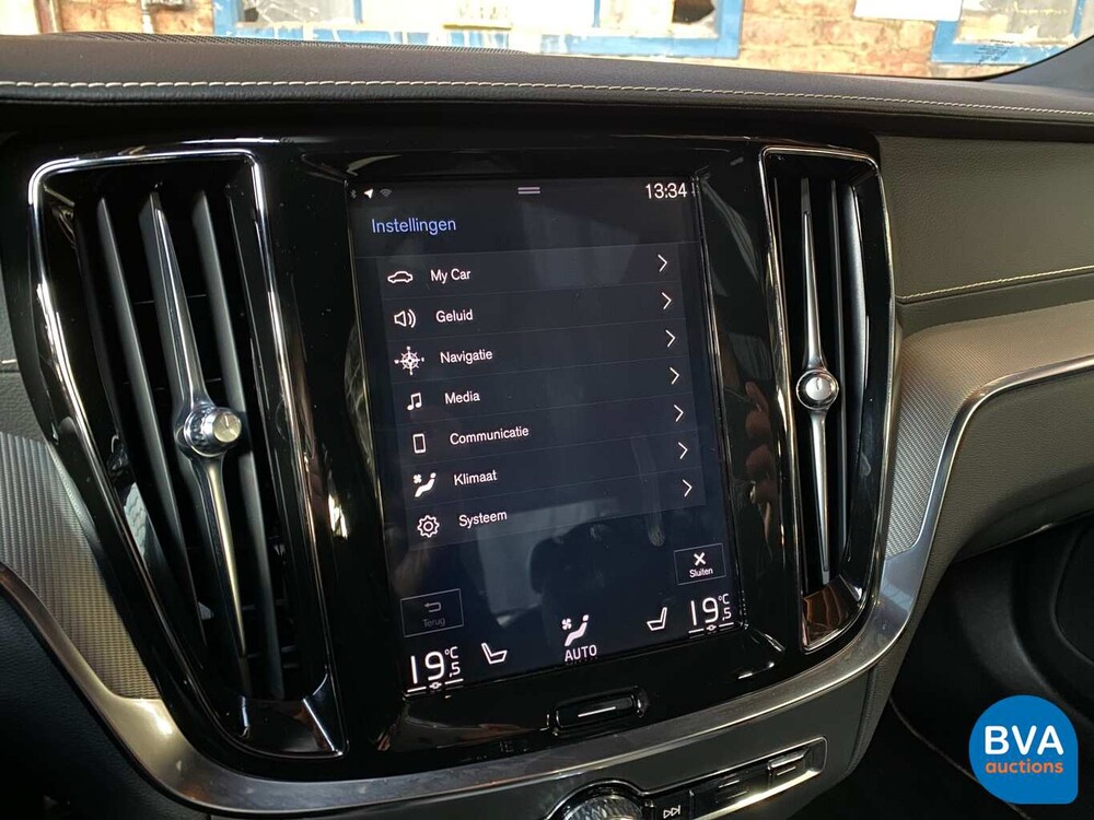 Volvo S60 T5 Intro Edition 250pk 2019, ZF-843-T