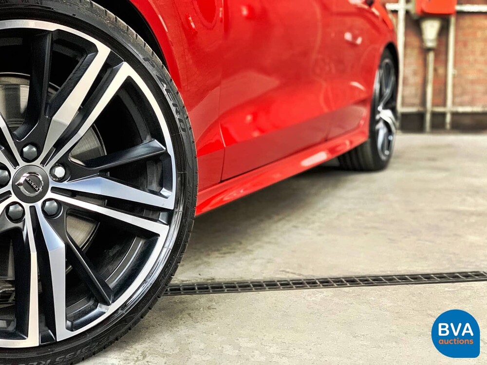 Volvo S60 T5 Intro Edition 250pk 2019, ZF-843-T