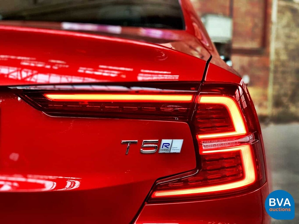 Volvo S60 T5 Intro Edition 250pk 2019, ZF-843-T