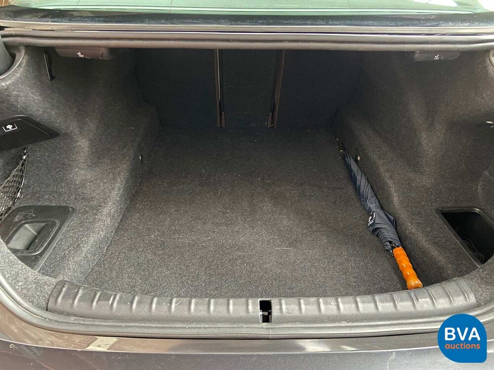 BMW 530d xDrive Luxury Line 265pk 2016 5-Serie, SG-223-J