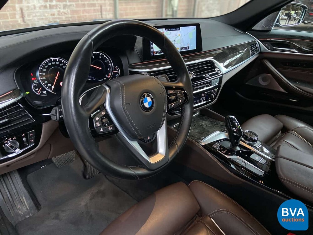 BMW 530d xDrive Luxury Line 265pk 2016 5-Serie, SG-223-J