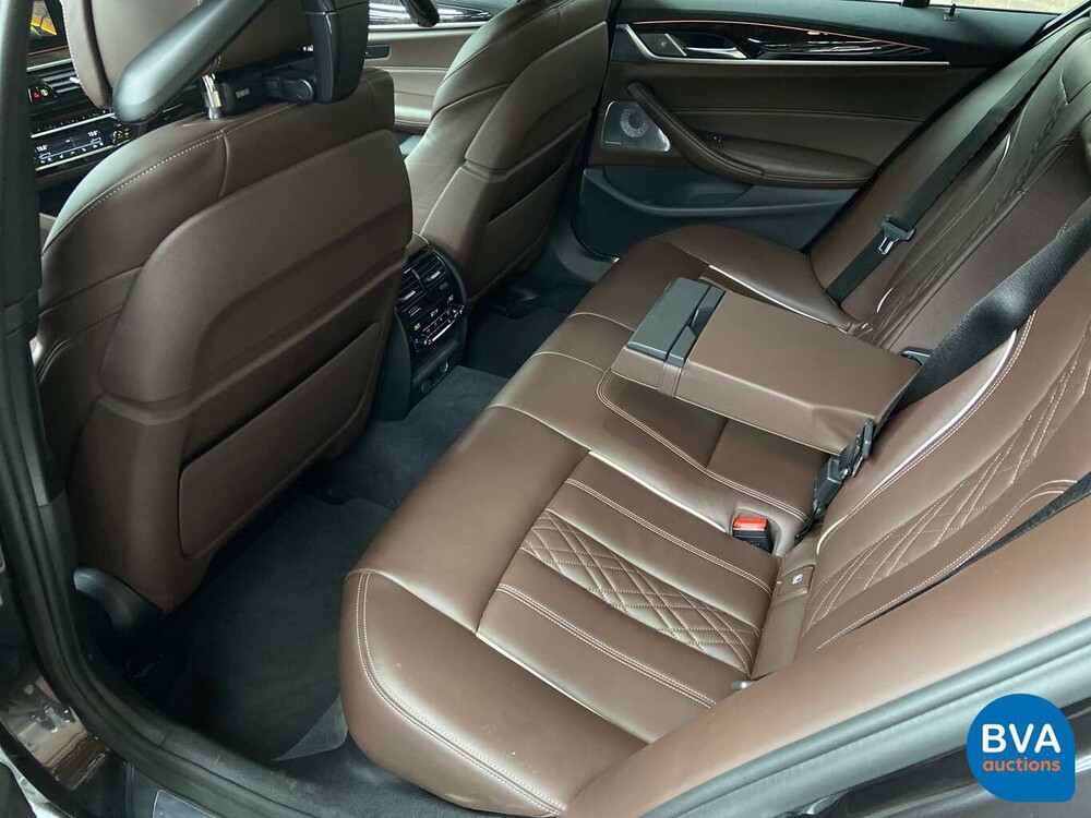 BMW 530d xDrive Luxury Line 265pk 2016 5-Serie, SG-223-J