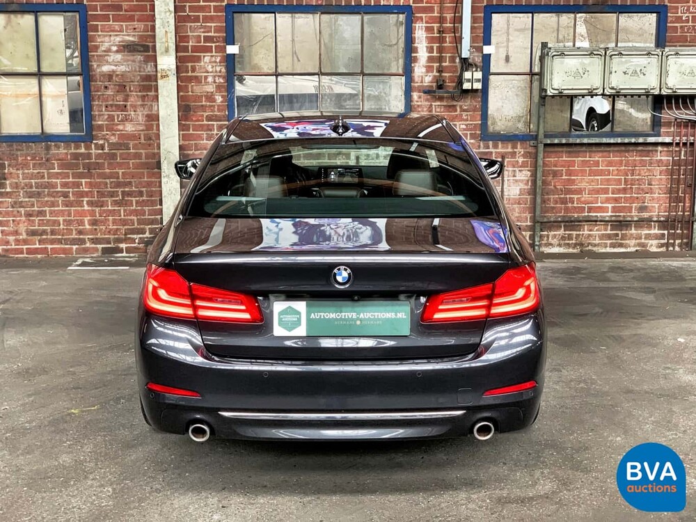 BMW 530d xDrive Luxury Line 265pk 2016 5-Serie, SG-223-J
