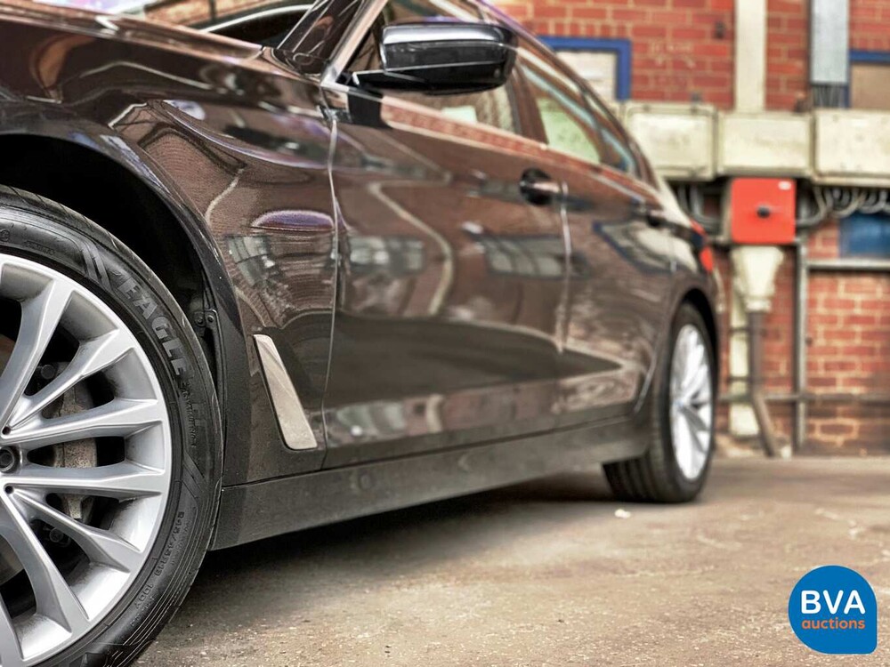 BMW 530d xDrive Luxury Line 265pk 2016 5-Serie, SG-223-J